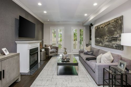 462 Deming Pl, Chicago, IL 60614-1771