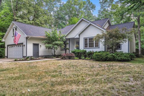 4367 Creekside Dr, Sylvan Beach MI  49461-9643 exterior