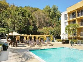 3100 Riverside Dr, Los Angeles CA  90027-1474 exterior