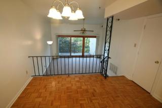 734 Carriage Cir, Pittsburgh PA  15205-1628 exterior