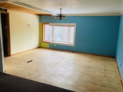 19040 Mckenzie St, Cassopolis MI  49031-9462 exterior