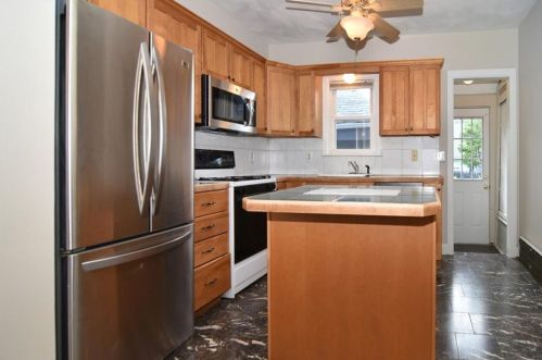 41 Lennon St, Providence RI 02908-1914 exterior