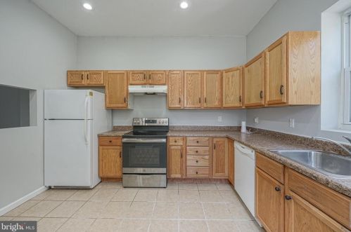 2576 Cedar St, Philadelphia PA 19134-4449 exterior