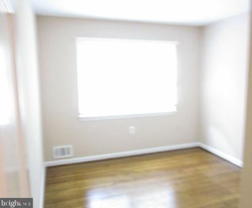 1160 Wimbledon Dr, Mc Lean VA  22101-2938 exterior