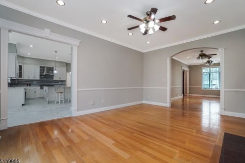 47 Hillside Ave, Berkeley Heights NJ 07922-1708 exterior