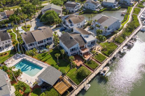 2500 Harbour Cv Dr, Fort Pierce FL 34949-1561 exterior