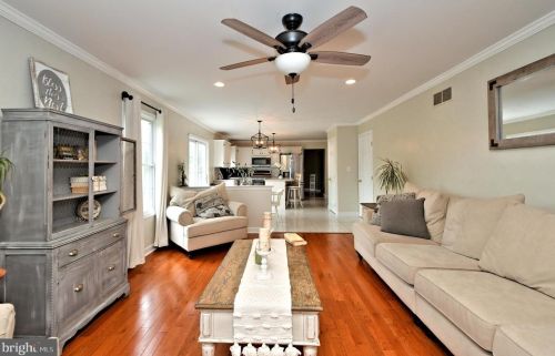 103 Birdsong Way, Pottstown PA 19464-1461 exterior