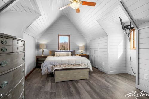 5600 Engle Rd, Middlevle MI 49333-9100 exterior