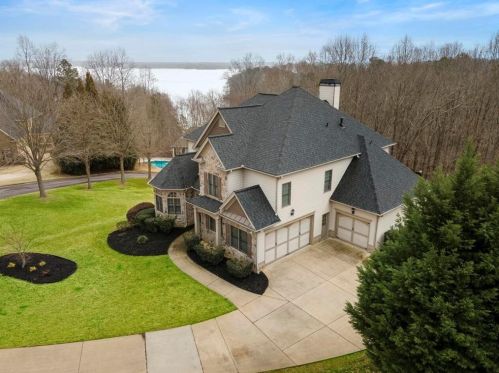 8598 Berringer Pt Dr, Gainesville GA 30506-4872 exterior