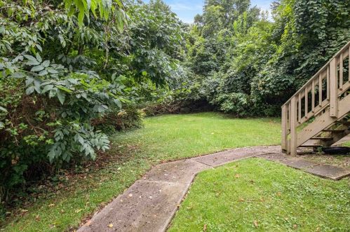 113 Holzer St, Pittsburgh PA  15210-2245 exterior