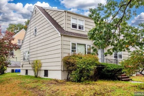 227 Montclair Ave, Newark NJ  07104-2321 exterior