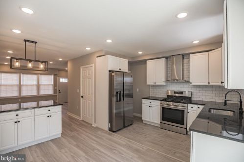 5809 Ditman St, Philadelphia PA 19135-4043 exterior