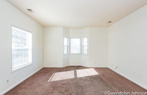 930 Sheldon Ave, Grand Rapids MI 49507-1166 exterior