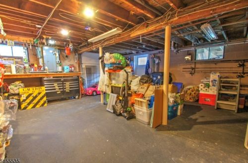 25 Grandview Ln, West Milford Lakes NJ  07480-1424 exterior