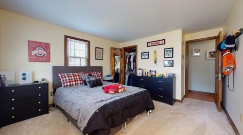 30 Marjorie Ln, Vernon CT 06066-4008 exterior