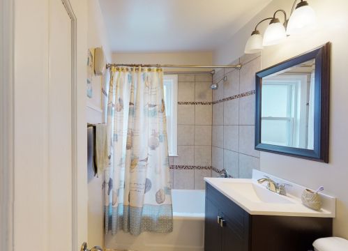 2246 15 Ave, Broadview IL 60155-4006 exterior