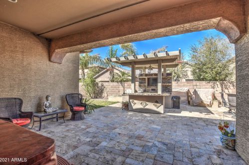 2562 Lantana Dr, Chandler AZ 85286-2446 exterior