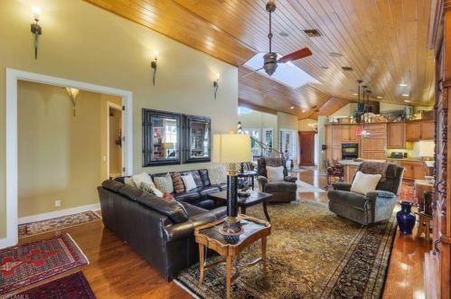 263 10 Ave, Naples FL 34120-4980 exterior