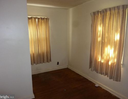 229 Berks St, Pottstown PA 19464-6303 exterior