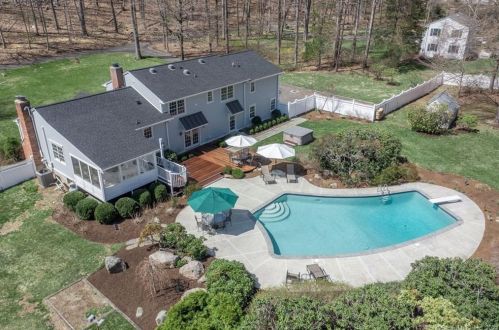 74 Ruscoe Rd, Wilton, CT 06897-1424