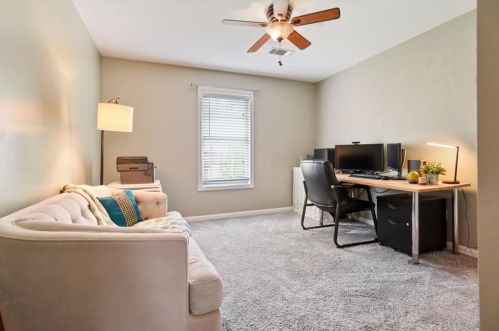 1422 Brookside Manor Ct, Tucker GA  30084-7828 exterior