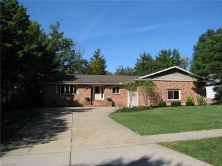 32535 Stony Brook Ln, Cleveland, OH 44139-1936