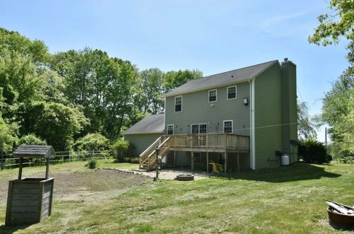 110 Brickhouse Rd, Killingly CT 06239-3439 exterior