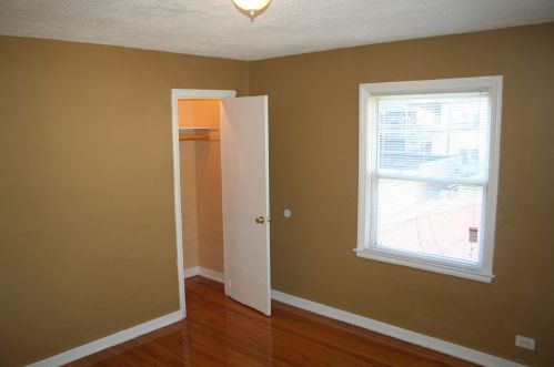 8048 Dobson Ave, Chicago IL 60619-4410 exterior