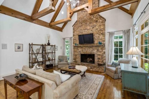 4968 Long Is Dr, Atlanta GA 30327-4904 exterior