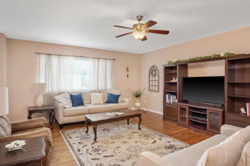 5454 Langsworth Dr, Saint Louis MO 63129-3625 exterior