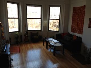 587 Beacon St, Boston MA  02215-2222 exterior