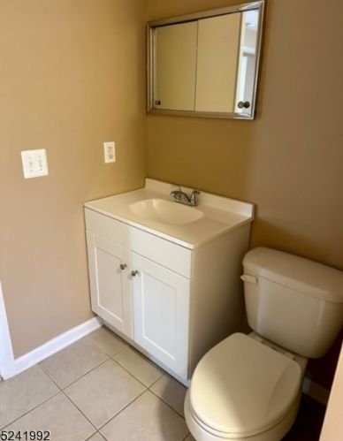 30 Old York Rd, Bridgewater NJ  08807-2784 exterior