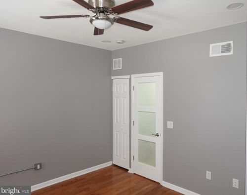 1525 Hicks St, Philadelphia PA  19146-4820 exterior