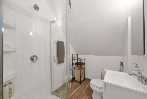 2252 Lawndale Ave, Chicago IL 60629-4345 exterior