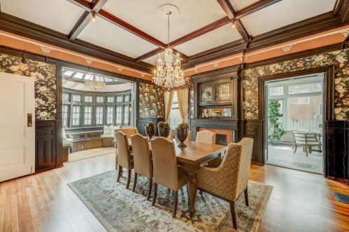 5211 Washington Pl, Saint Louis MO 63108-1117 exterior