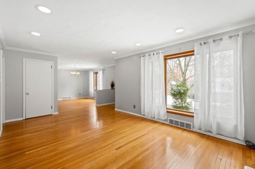 841 Macarthur Dr, Pittsburgh PA 15228-1703 exterior