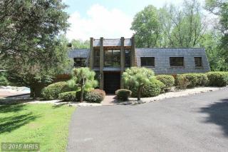 8823 Brook Rd, Mc Lean VA  22102-1508 exterior