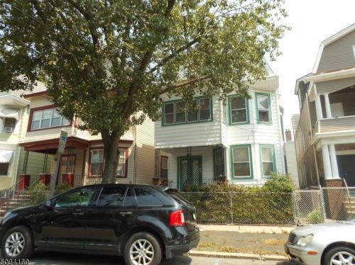 95 Hopkins Pl, Irvington NJ  07111-4305 exterior