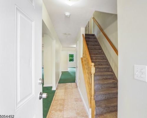 83 Morton St, Bridgewater NJ  08807-3137 exterior