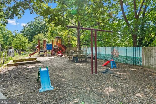 955 26th St, Washington DC  20037-2009 exterior