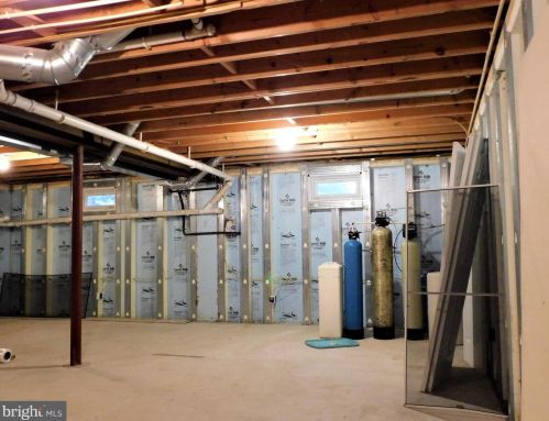 419 California Trl, Browns Mills NJ  08015-5638 exterior