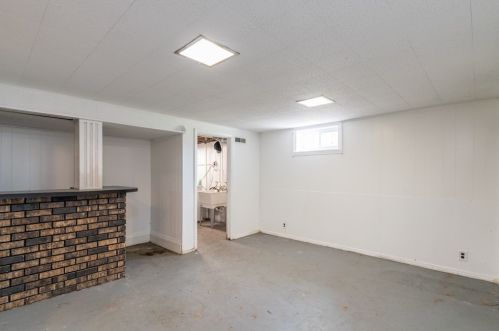 813 Leith Ave, Waukegan IL 60085-2545 exterior