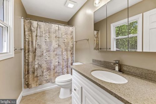 1070 Carson Dr, Huntingtown MD 20639-9507 exterior