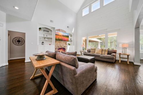 3315 Spg Br Rd, Montgomery TX 77316-2503 exterior