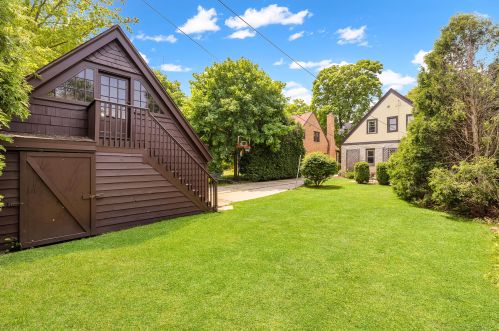 4426 Ardmore Ave, Milwaukee WI 53211-1112 exterior