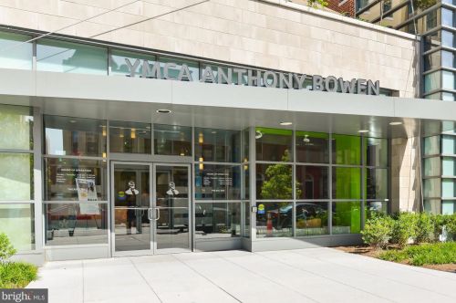 50 Seaton Pl, Washington DC 20001-1033 exterior