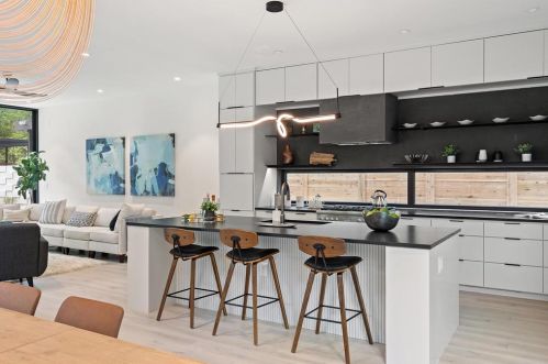 703 Fletcher St, Austin TX exterior