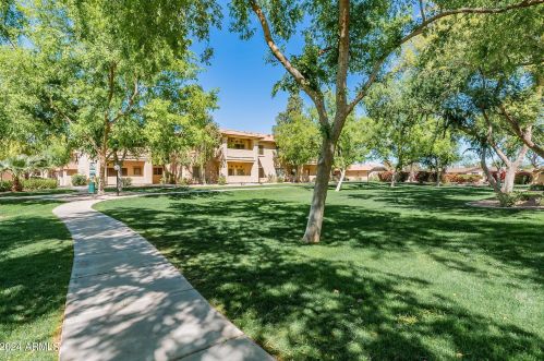 1351 Pleasant Dr, Chandler AZ  85225-6513 exterior