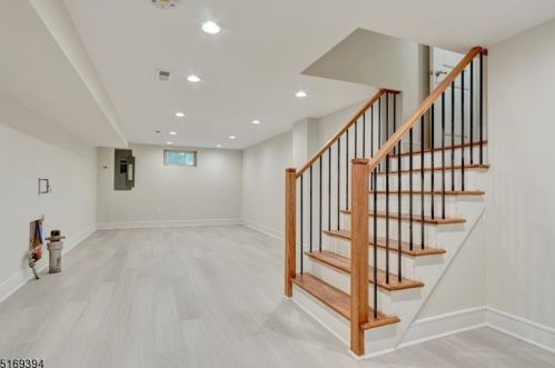 29 Hickory Pl, Livingston NJ  07039-3614 exterior