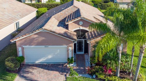 10051 Chadwick Dr, Fort Pierce FL 34987-2418 exterior